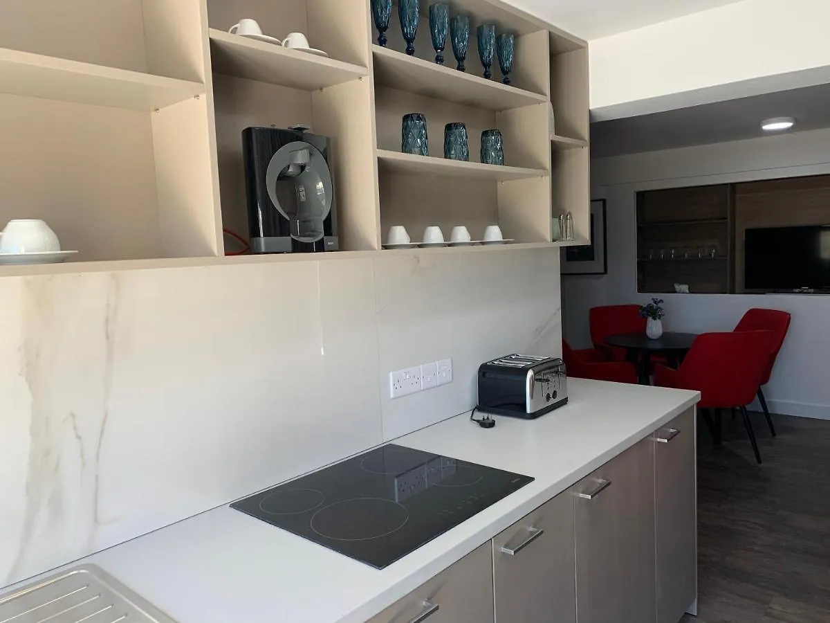 Pasithea Holiday Apartments لارنكا