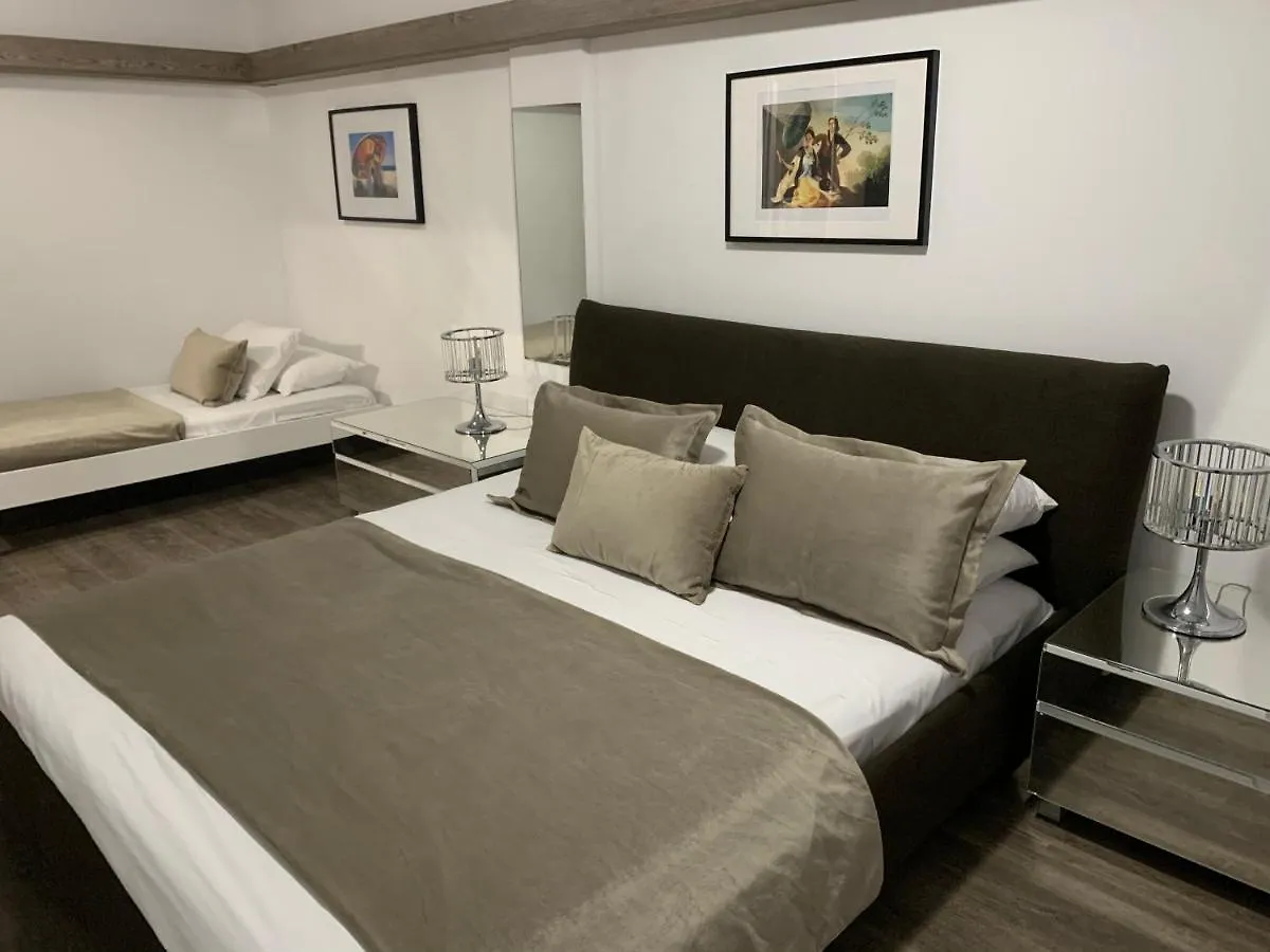 Pasithea Holiday Apartments لارنكا