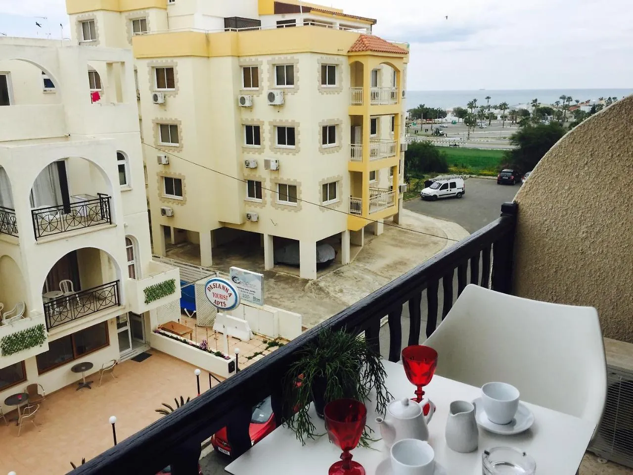 Pasithea Holiday Apartments لارنكا