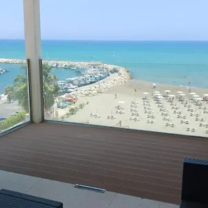 Lazuli Sea View Beachfront Ap 254 Larnaca