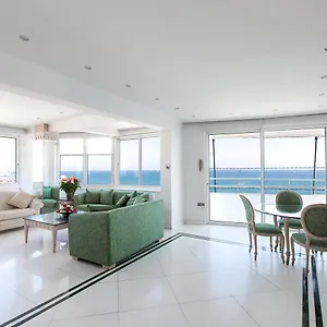 Διαμέρισμα Laila's Seaview Penthouse, Λάρνακα